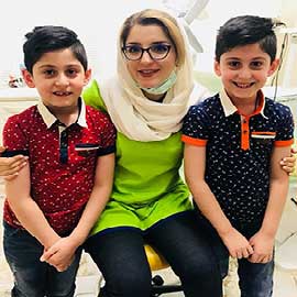 دکتر سارا کرمی متخصص دندانپزشک کودکان در اصفهان