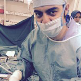 دکتر هادی مشکل گشا جراح فک و صورت در اصفهان