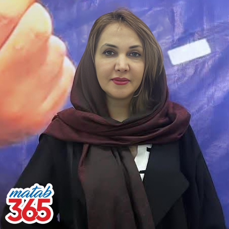 دکتر آزاده میرمعصومی متخصص زنان و زایمان در اصفهان