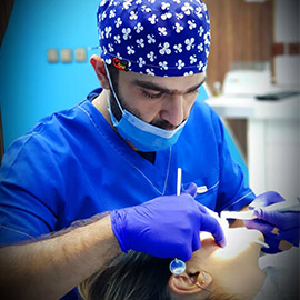 دکتر میلاد مقدم دندانپزشک زیبایی اصفهان