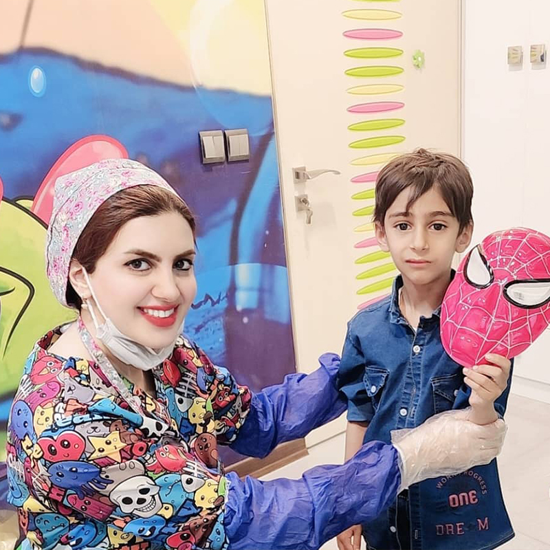 دکتر نجمه اخلاقی دندانپزشک کودکان در اصفهان